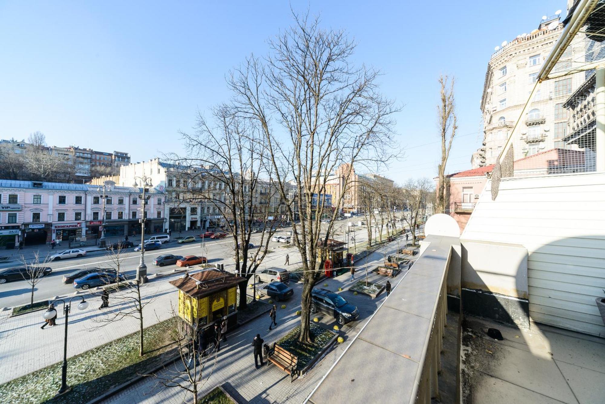 Квартира С Террасой, Крещатик 29, Бессарабка Kiev Exterior foto